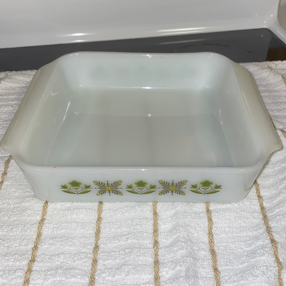 Vintage Anchor Hocking Fire King #435 Green Meadow, 8 in Square Baking Dish USA